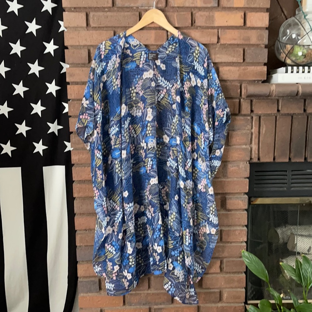 Free Press Kimono